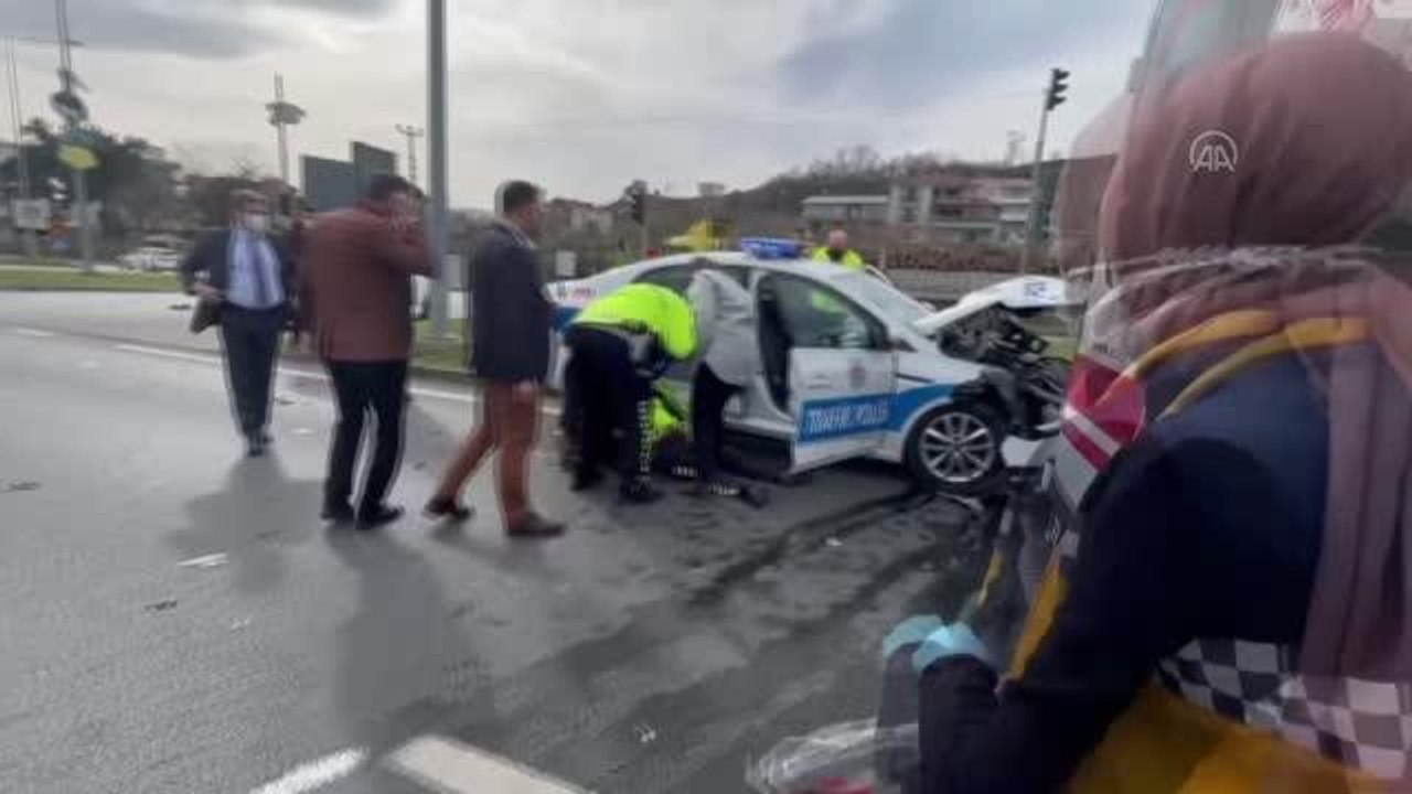 Son dakika haber... Trafik kazasında biri polis iki kişi yaralandı