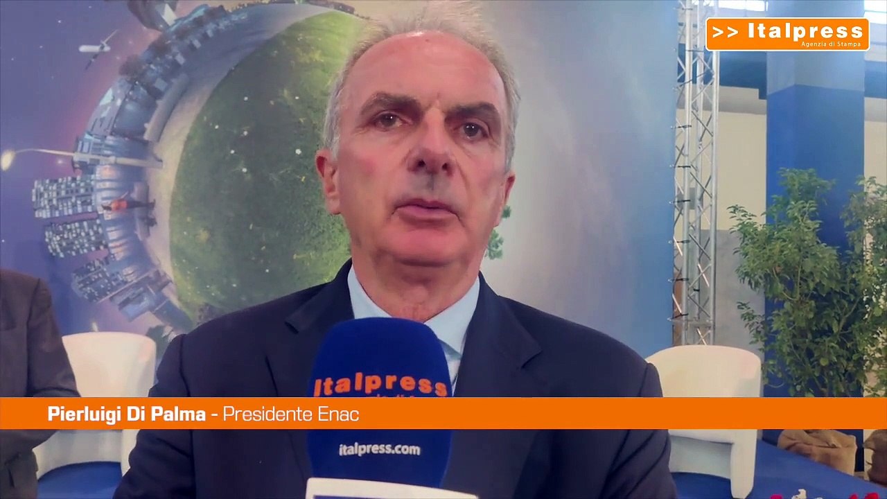Di Palma (Enac): "Conciliazione trasporto aereo-ambiente tema futuro"