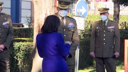 La reina Letizia confirma que el rey Felipe está "muy bien. Activo, conectado y con ganas de salir"