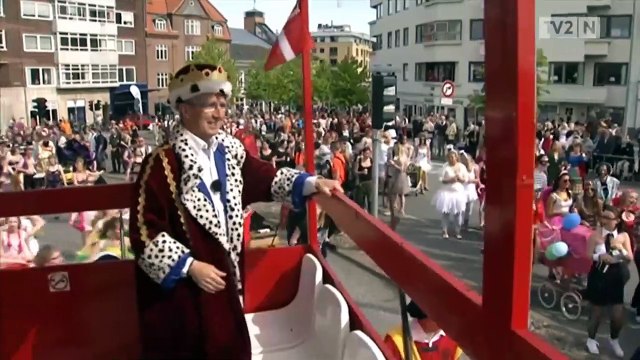 Kong Mogens kommer forbi karneval | Mogens Jørgensen | Aalborg | 25-05-2013 | TV2 NORD @ TV2 Danmark