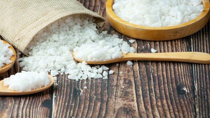 Perché il sale fa male e con cosa sostituirlo