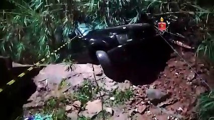 Desabamento de muro no Riacho Fundo