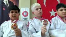 Görme engelli okul arkadaşı judocu minikler, Türkiye şampiyonu oldu