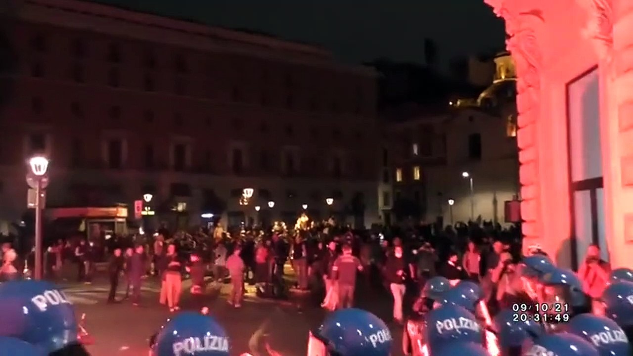 No green pass, 12 arresti per l'assalto alla Cgil