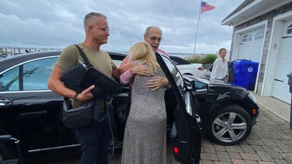 Dad Whose Health Is Failing Surprises Daughter At Dream Home | Happily TV