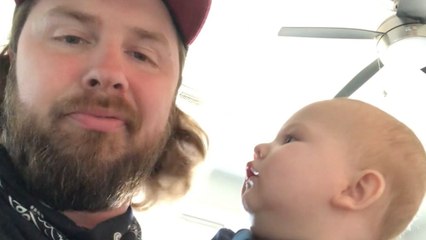 Dad's Ingenious Beatboxing Routine Stops Baby From Crying | Happily TV