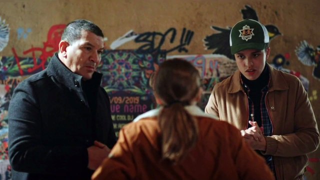 Plus belle la vie : [Indiscrétion] - Akira dure en affaire