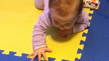 Baby Learning To Crawl Will Only Move For Money | Happily TV