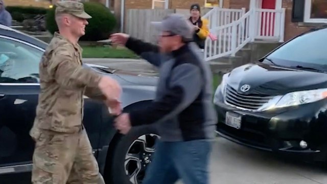 Soldier Surprises Parents With Police Escort Homecoming | Happily TV