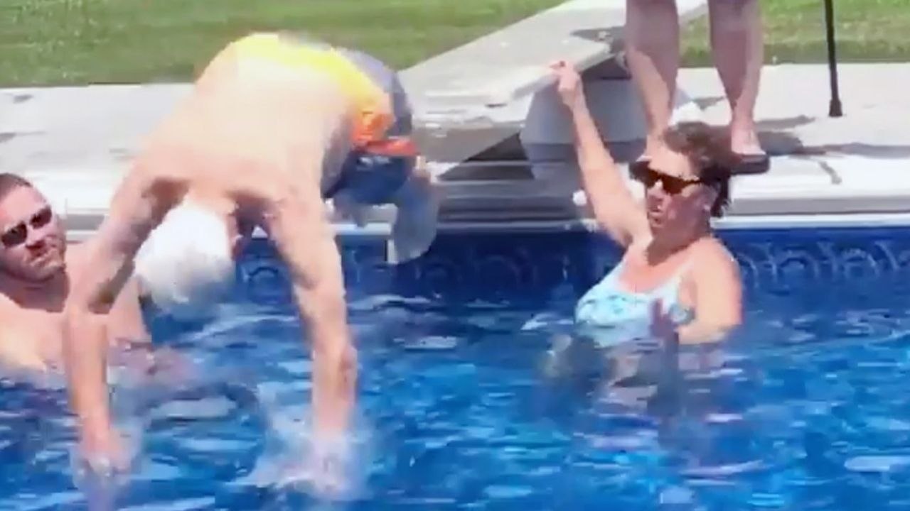 Determined Military Vet Aged 95 Dives Off Board Into Pool On July 4th | Happily TV