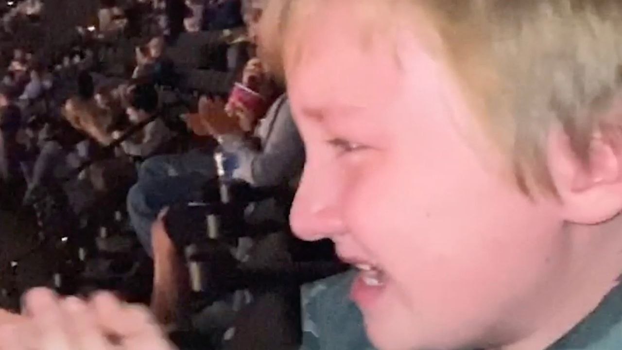 Boy Bursts Into Tears Upon Seeing Hero LeBron James | Happily TV