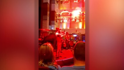 Spooky Moment Cruise Band Played Titanic Theme And Lights Went Out | Happily TV