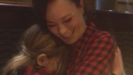 Parents Surprise Daughter With Book Revealing New Baby Sibling | Happily TV