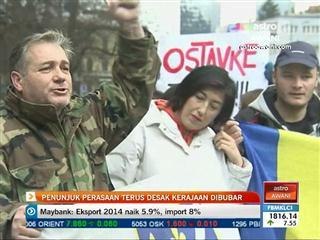 Penunjuk perasaan terus desak kerajaan dibubar