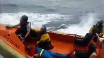 Un sauvetage de bateau un peu trop violent pour recommencer une nouvelle fois