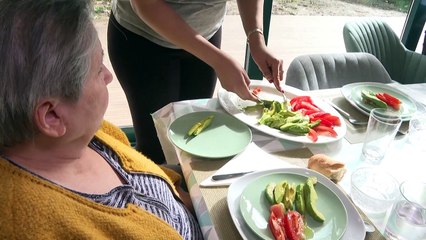 Près de Paris, une colocation atypique pour des malades d'Alzheimer