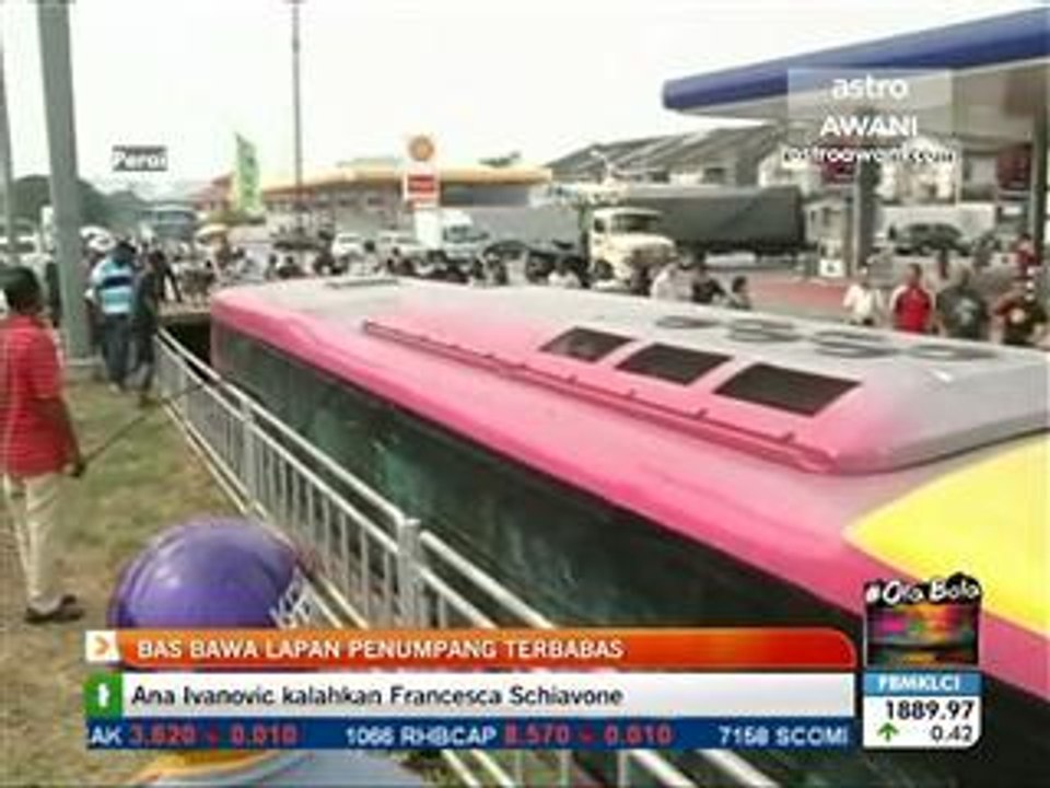 Bas terbabas masuk longkang, penumpang selamat