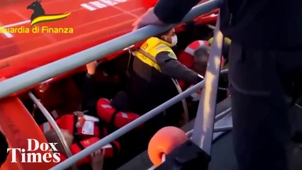 Dua Orang Terjebak Dalam Kebakaran Kapal Feri di Yunani