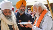 PM Modi meets leaders of Sikh community in Delhi