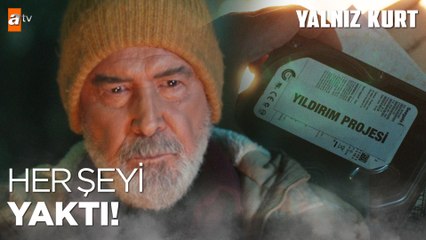 Kumandan tüm dosyaları yakıyor! - Yalnız Kurt 4. Bölüm