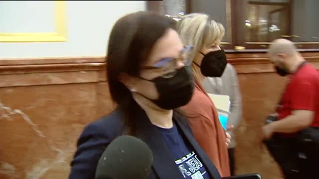 El Gobierno reprocha a Casado no haber acudido a la Fiscalía si tenía indicios de un delito