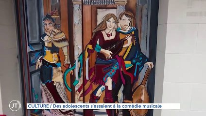 CULTURE / Des adolescents s'essaient à la comédie musicale