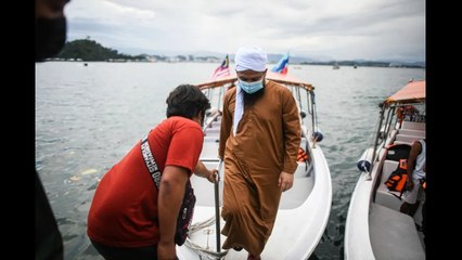 [VIDEO] Terbang ke Sabah untuk kerja amal, Ebit anggap kes mahkamah sebagai ujian Allah untuk diriny