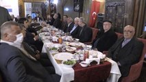 KAHRAMANMARAŞ - AK Parti Genel Başkan Yardımcısı Zengin, Kahramanmaraş'taki esnafla buluştu