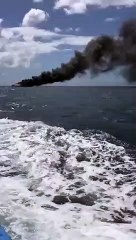 Se incendia un yate en Bayahíbe; rescatan ocupantes