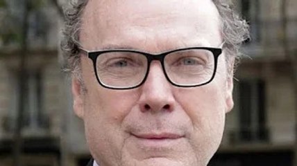 Julien Lepers : son fils caché sort ENFIN du silence et balance tout sur le célèbre...