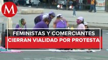 Grupo feminista se une a la protesta de vendedores ambulantes en CdMx