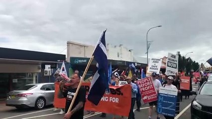 Hunter Workers secretary Leigh Shears leads a rally in Cessnock against insecure work | February 2022 | Newcastle Herald