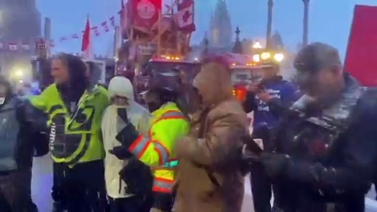 Canadians Sing "We Are The World" in Freezing Weather