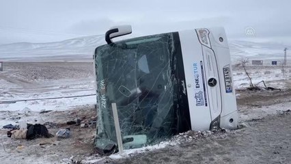 Son dakika! Tur otobüsü devrildi 5 kişi öldü, 26 kişi yaralandı (2)
