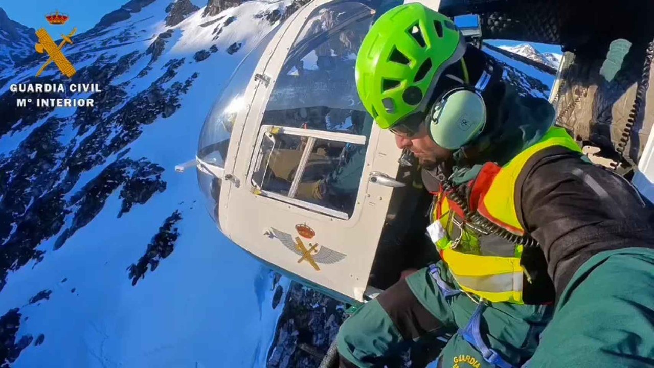 Rescate del cuerpo sin vida del montañero en los Picos de Europa