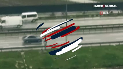 Bursa'da çevre yolunda ilginç olay! Orta şeritten yürüdü