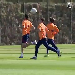 Gavi, el diamante del Barça que se divierte en los entrenos / FCB
