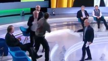 Ukrayna'da Putin'i destekleyen milletvekili, canlı yayında tokatı yedi