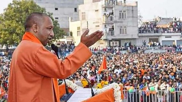 Yogi claims Ahmedabad blast convict's had links with SP
