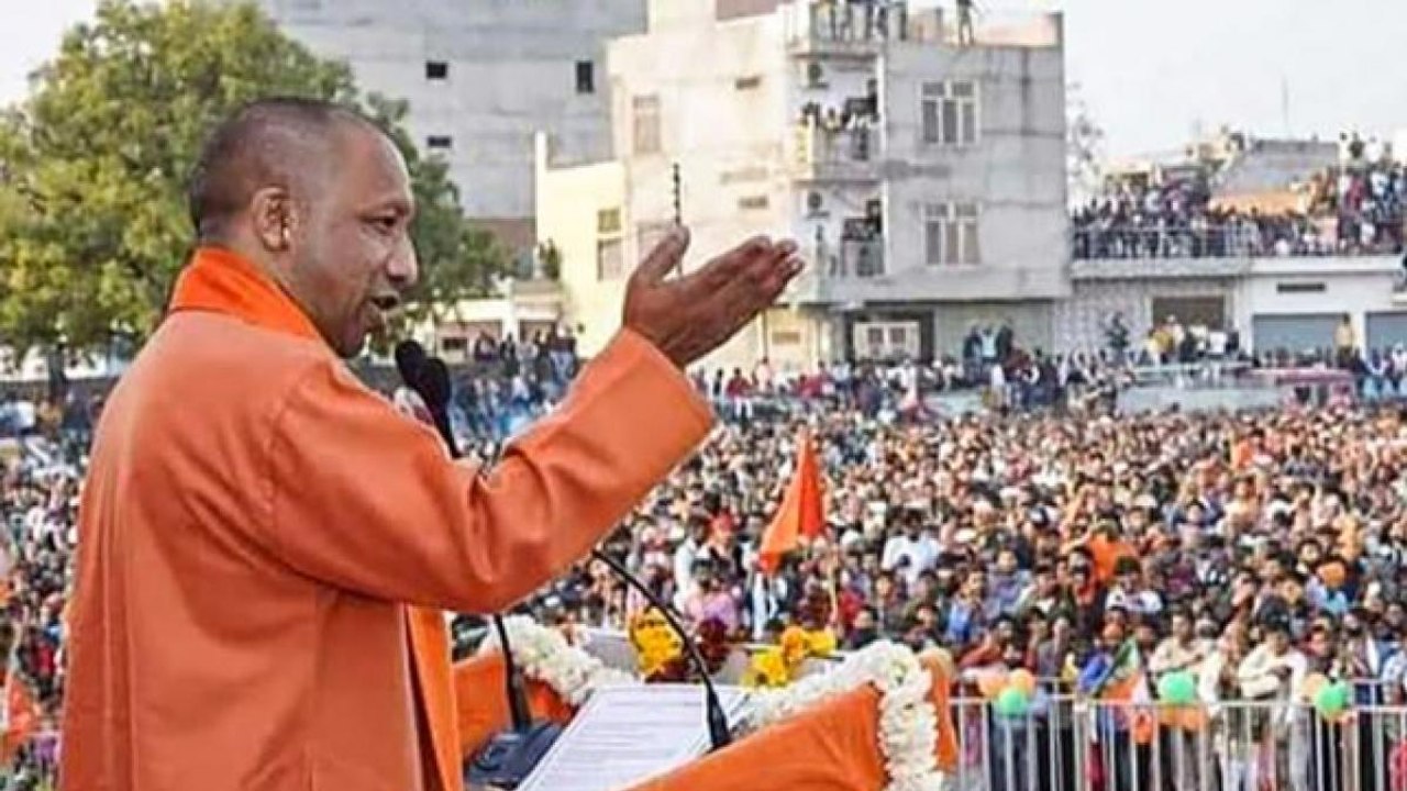 Yogi claims Ahmedabad blast convict's had links...