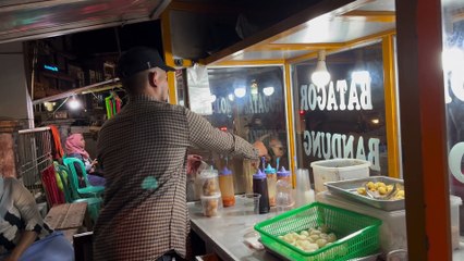 Makan malam nya cilok aja