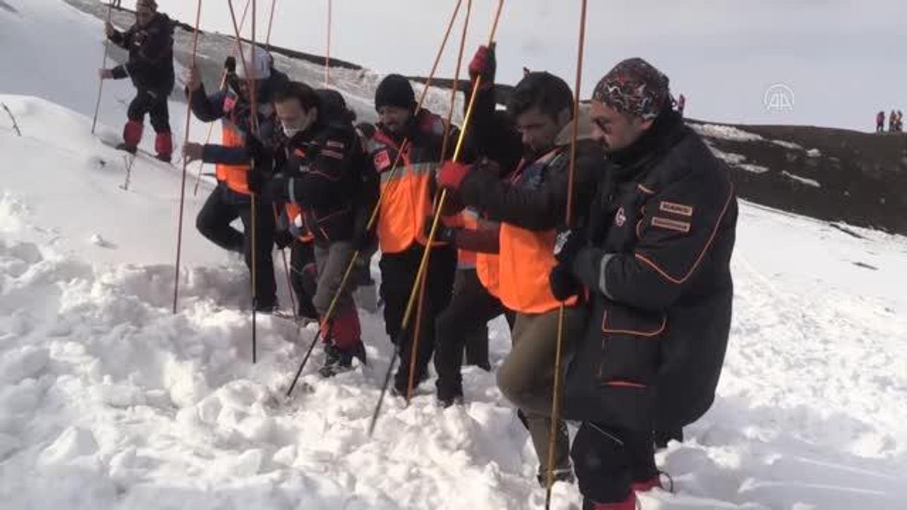 Kars'ta olası çığa AFAD ve UMKE ortak tatbikatlarla hazırlanıyor