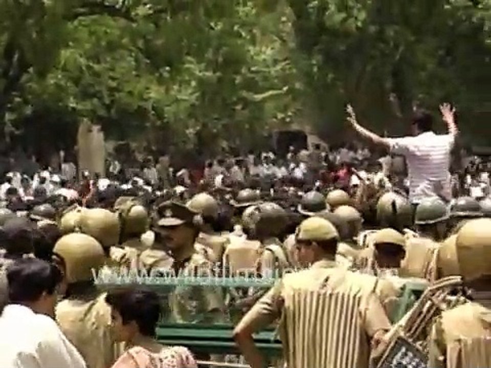 Rajiv Gandhi brought home from Chennai to Yamuna Ghat_ Full coverage _ Archival footage