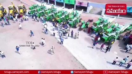 దళిత బంధు లబ్ధిదారులకు ఏయే వాహనాలు ఇచ్చారో చూడండి