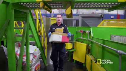 Narcotics Hidden in a Fan | To Catch a Smuggler