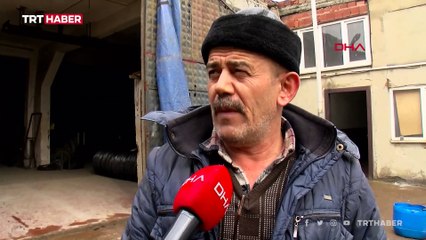 Sultangazi'de rögardan mavi su taşıyor