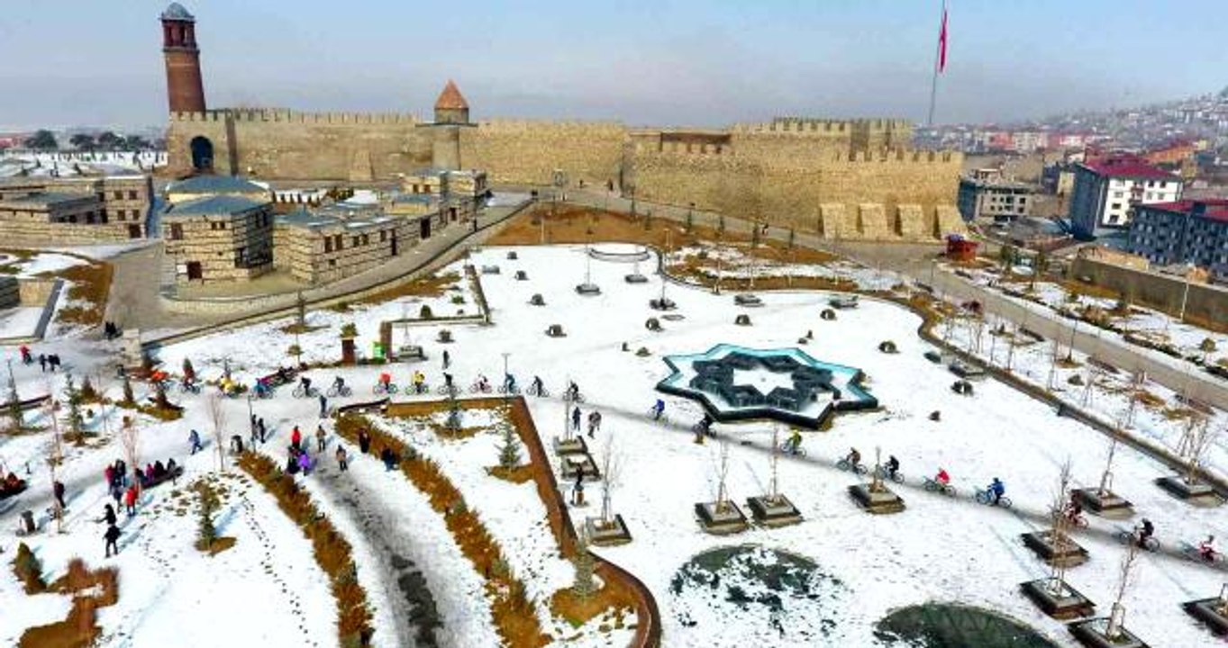 Dağ bisikleti tutkunları Erzurum'da buluştu