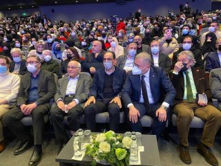 "Kitap fuarları düşüncenin, duygunun, okuyucunun bir araya geldiği çok güzel panayırlardır"