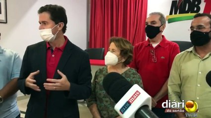 Veneziano anuncia pré-candidatura ao Governo do Estado e elogia Ricardo, com quem era rompido