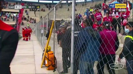 Marcos Riquelme discutió con el presidente de su club